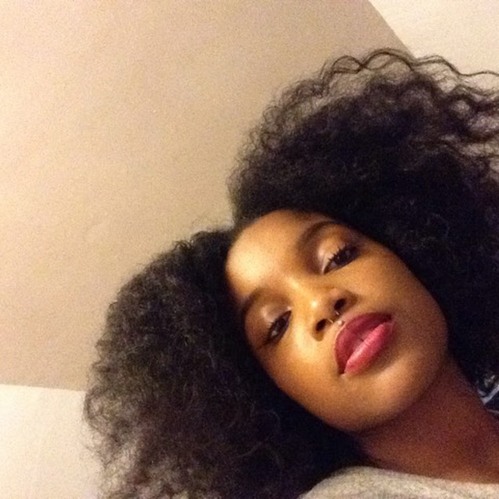 Meet your Posher, Tarina